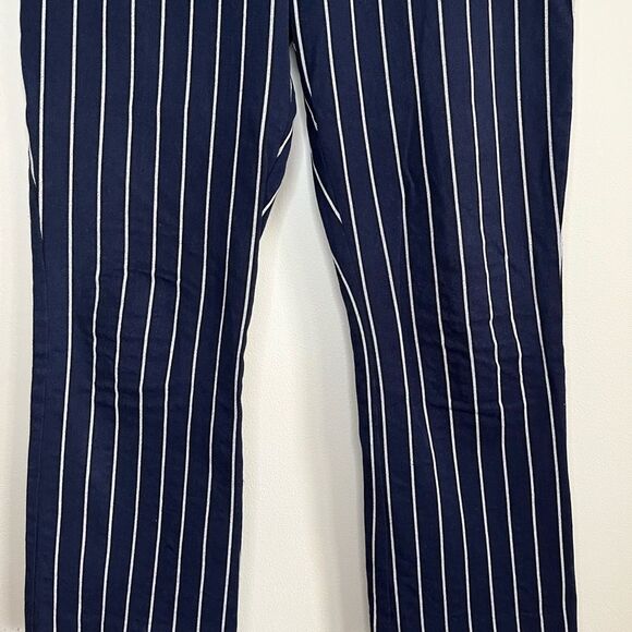 GAP Women Navy Blue Pin Striped Crop Flare Pants- Women 6 - Picture 5 of 8